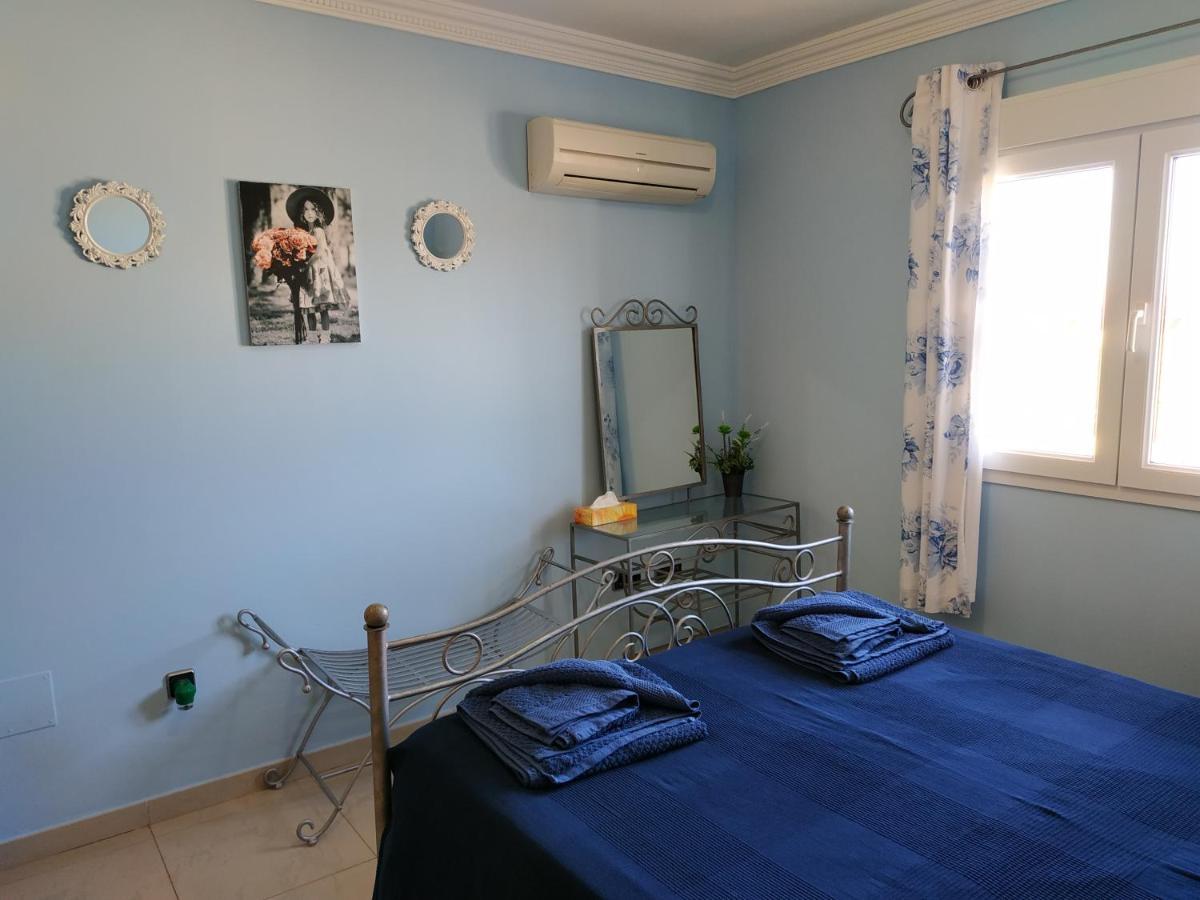 Villa Casa Del Sol 3 Bedroom Villa With Private Solar Covered 12M X 6M Pool Minimum Stay 7 Nights Chromecast And Wifi Throughout The Property Triquivijate Екстериор снимка