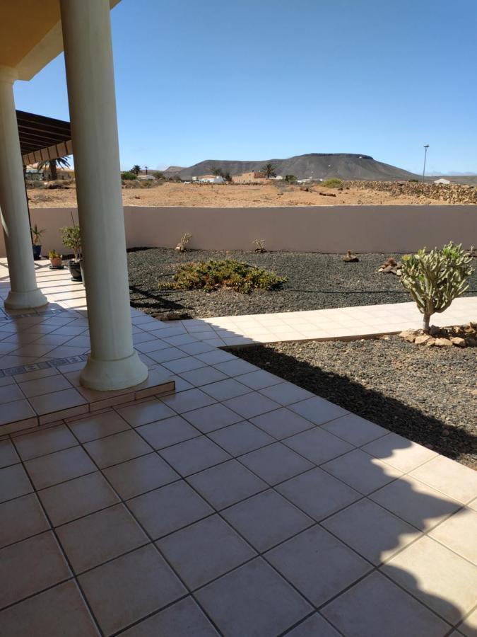 Villa Casa Del Sol 3 Bedroom Villa With Private Solar Covered 12M X 6M Pool Minimum Stay 7 Nights Chromecast And Wifi Throughout The Property Triquivijate Екстериор снимка