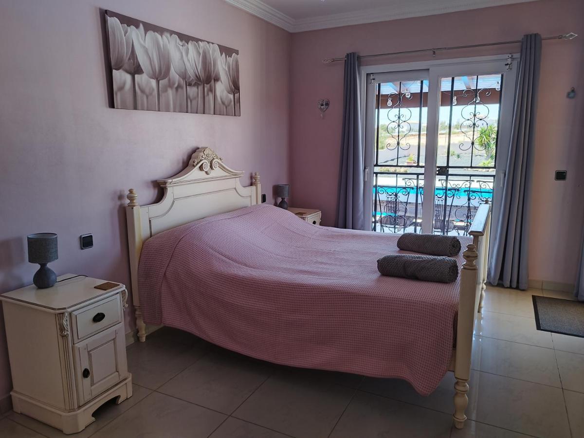 Villa Casa Del Sol 3 Bedroom Villa With Private Solar Covered 12M X 6M Pool Minimum Stay 7 Nights Chromecast And Wifi Throughout The Property Triquivijate Екстериор снимка